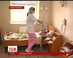 В Івано-Франківську шестеро людей отруїлись морозивом-гриль