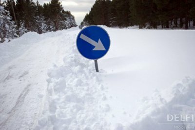 На Буковині через сніг не можна добратись до двох населених пунктів