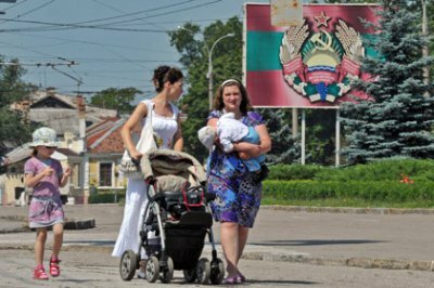 У Молдові дітям заробітчан підшукають опікунів