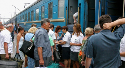 З Донецька втікають дестяки тисяч людей